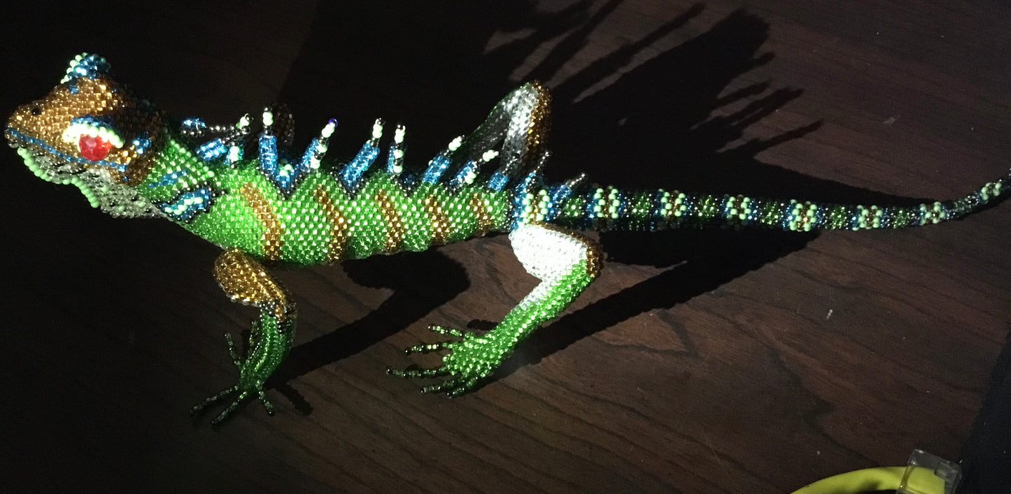 Guat Beaded Figurines