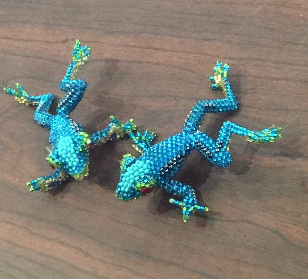 Frog pin