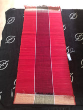 Load image into Gallery viewer, Table mat  and table runner set
