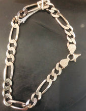 Load image into Gallery viewer, Silver Link Bracelet
