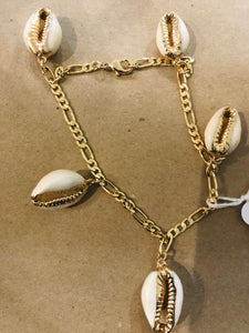 Gold cowrie Bracelet