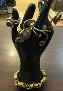 Ex Anu Ring